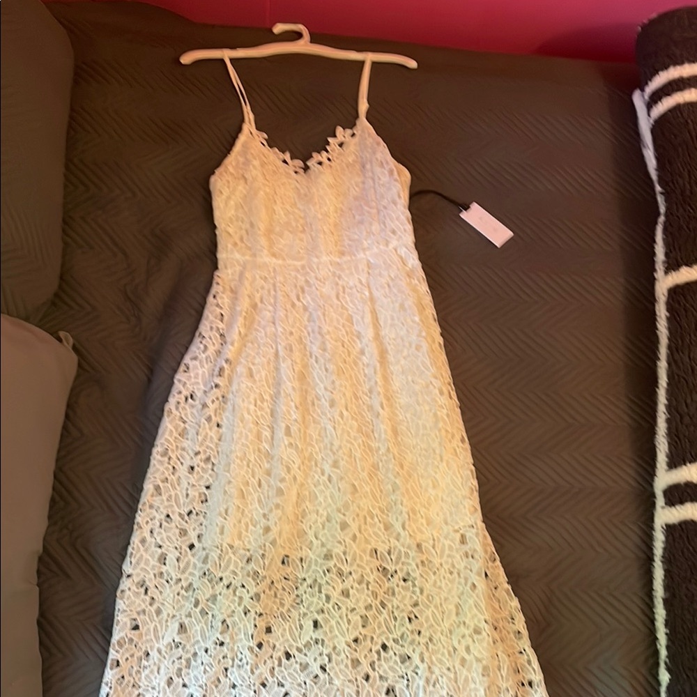 Elegant White Lace Dress